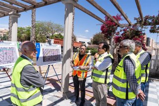 Visita a las obras del Paseo de los Baños de Roquetas de Mar (Almería).