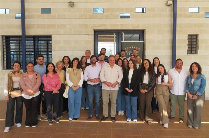 Entrega en Bonares de los diplomas acreditativos del programa de Empleo y Formación denominado 'Gestiona II'.