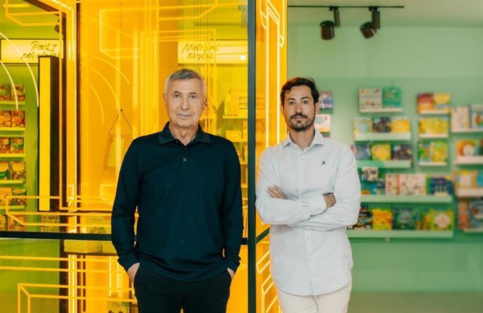 Enrique Rubio, fins ara al capdavant de la companyia, dona pas a la tercera generació familiar amb el nomenament de Luis Rubio com a director general de l'editoria