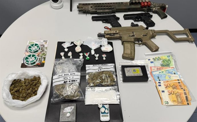 Drogas y armas de aire comprimido intervenidas