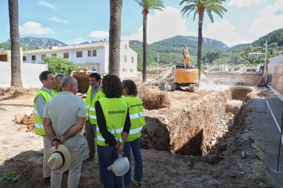 Obras de remodelación de la Placeta del Jardinet de Esporles.