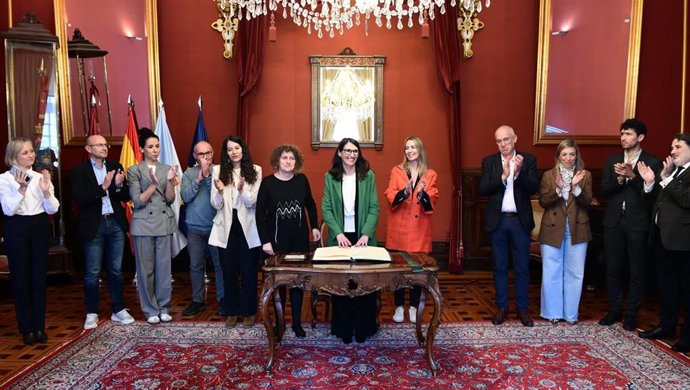 Primera visita institucional de la nueva rectora de la USC, Rosa Crujeiras, al Ayuntamiento de Santiago, a 6 de mayo de 2026.
