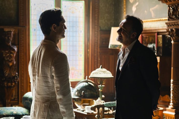 Archivo - BLUE MONKEYS II. Pedro Alonso as Berlín, Jose Luis García Pérez as Duque in episode 01 of BLUE MONKEYS II. Cr. Felipe Hernández/Netflix  2025
