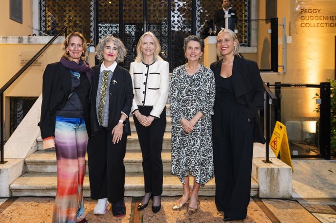 La vicelehendakari primera y consejera de Cultura y Política Lingüística, Ibone Bengoetxea, en la recepción celebrada en la Colección Peggy Guggenheim