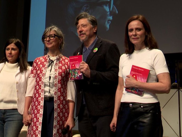 Aitana Sánchez-Gijón ha apoyado con su presencia la charla de la jurista Francesca Albanese este miércoles en el Círculo de Bellas Artes