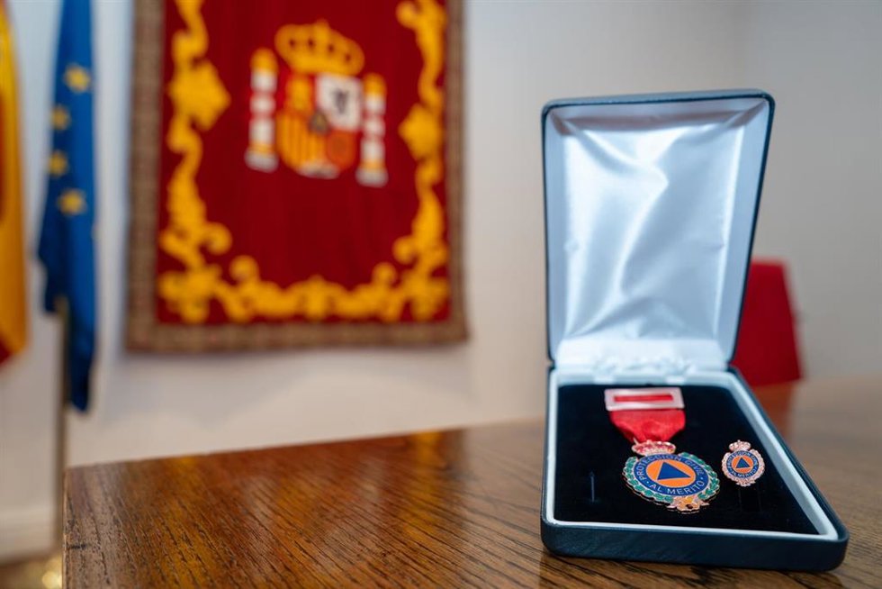 El Gobierno de España distingue a seis colectivos cántabros que ayudaron durante la DANA de 2024 con varias medallas