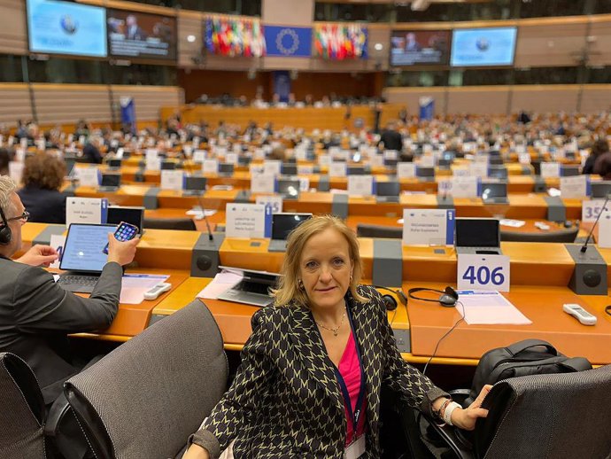 La consejera de Presidencia, Justicia, Seguridad y Simplificación Administrativa, Isabel Urrutia, asiste a la segunda sesión de la 171 reunión del Pleno del Comité de las Regiones