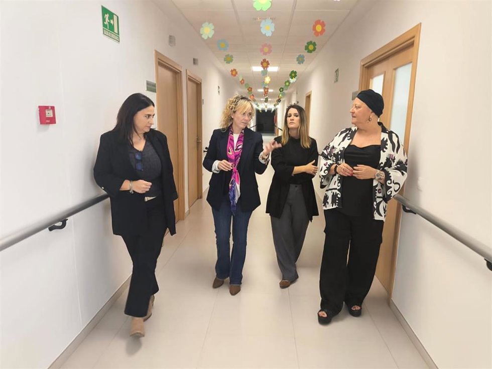 Visita al centro de día y a la residencia de La Estrella