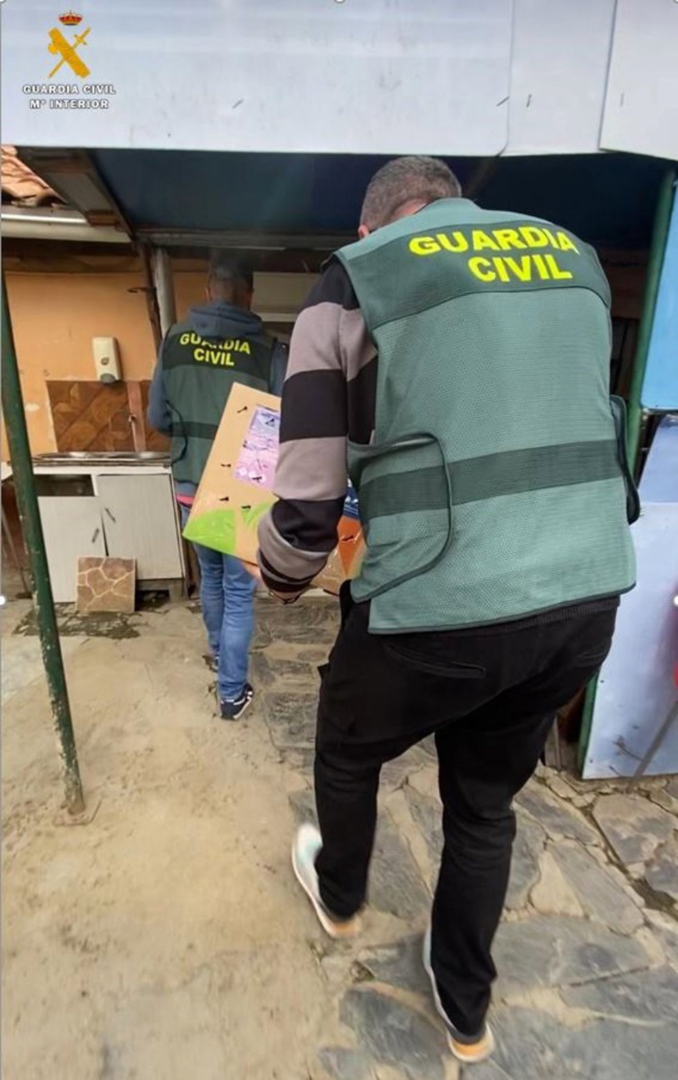 La Guardia Civil detiene a dos personas por el robo con fuerza de aves en una finca urbana de La Seca (Valladolid)