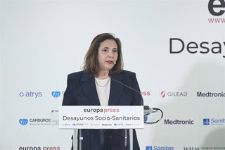 La consellera de Salud, Manuela García Romero durante un desayuno Socio-Sanitario de Europa Press.