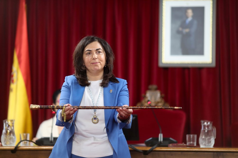 La nueva alcaldesa de Lugo, Elena Candia, durante el debate de la moción de censura en el Ayuntamiento de Lugo, a 7 de mayo de 2026, en Lugo, Galicia (España).