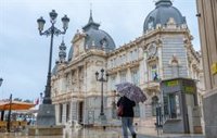 Cartagena baliza árboles de gran porte y zonas de juego infantiles por el aviso naranja por lluvia y tormentas