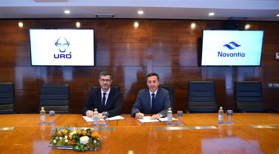 Firma de contrato entre Urovesa y Navantia