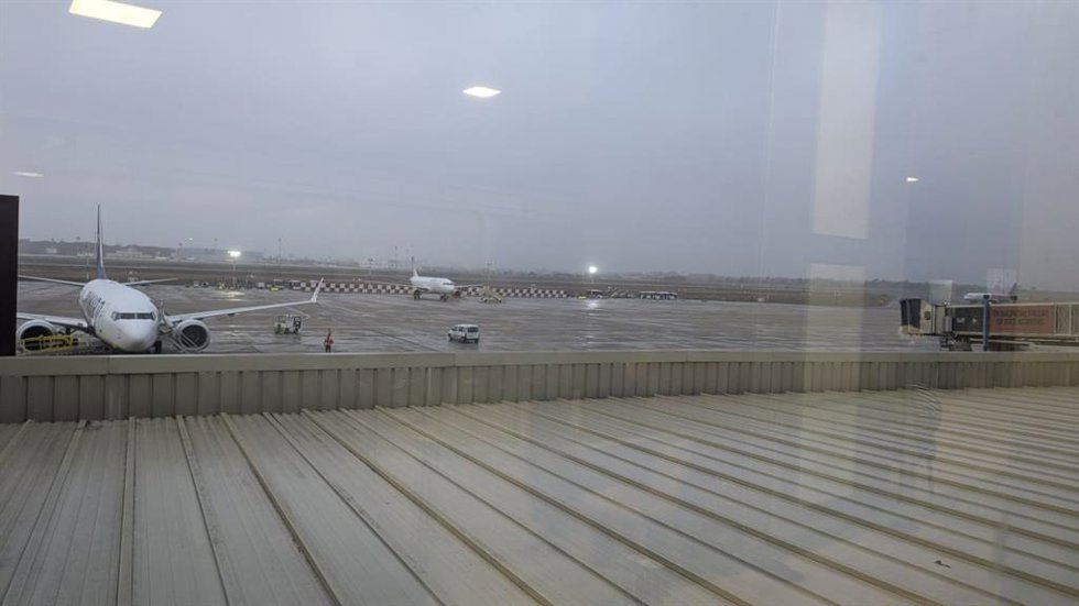 Archivo - Aeropuerto de Valencia, en una imagen de archivo