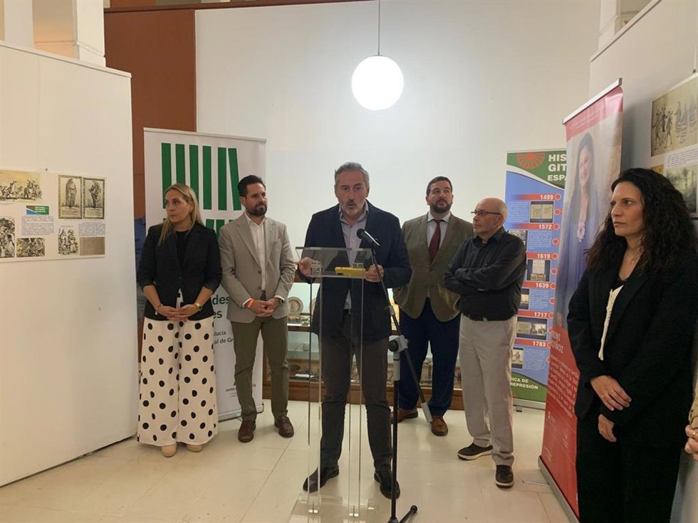 Presentación de la exposición 'Una mirada diferente a través de la historia gitana'.