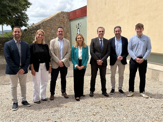 Un total de 120 profesionales de Baleares asisten a una jornada para formar a docentes en IA, impulsada por Educación.