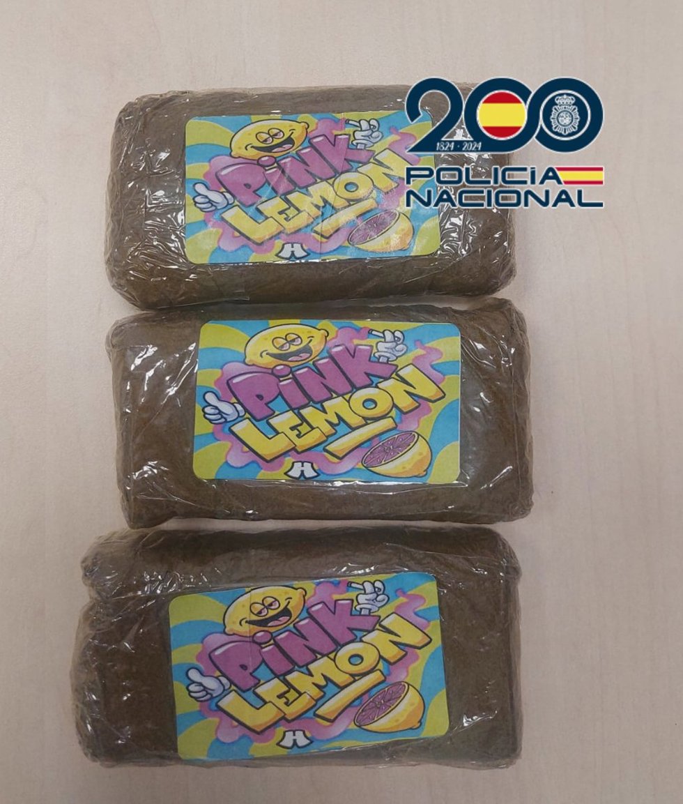 Paquetes de droga incautados en A Coruña.