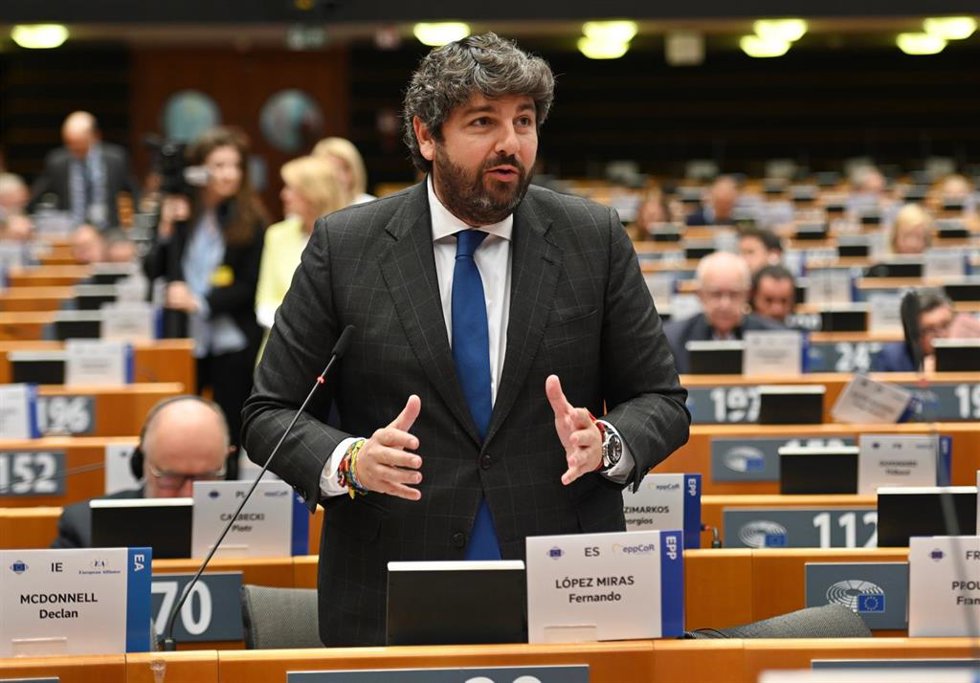 El presidente de la Región de Murcia, Fernando López Miras, interviene en el pleno del Comité Europeo de las Regiones