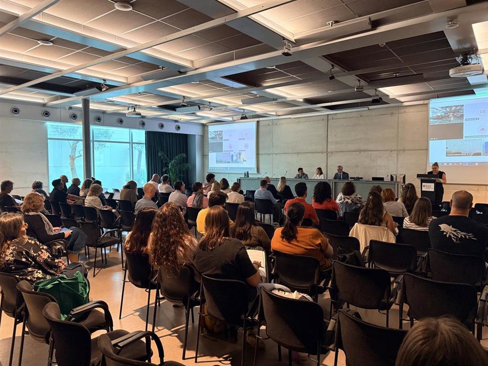 Docentes de Mallorca asisten a la jornada 'Educar para la vida: salud, sostenibilidad y ciudadanía global'.