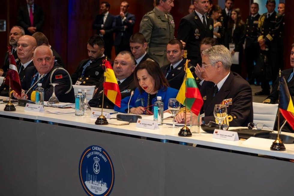 La ministra de Defensa, Margarita Robles, interviene en la reunión de jefes de las marinas europeas.