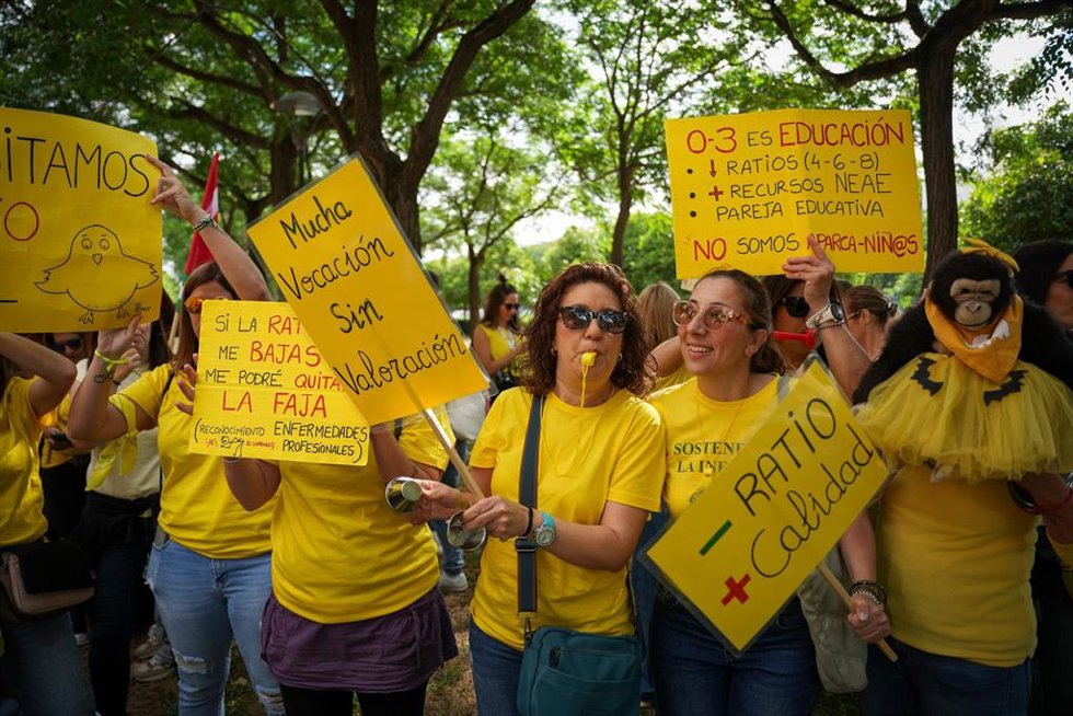 Concentración por la huelga estatal en la educación de 0 a 3 años en Sevilla. A 7 de mayo de 2026 en Sevilla (Andalucía, España). 