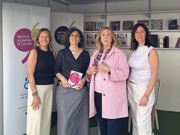 El IAC lleva a la Feria del Libro de Alicante poesía y gastronomía en dos nuevas publicaciones