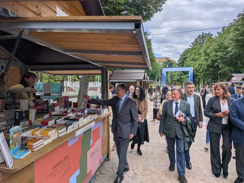 Alfredo Canteli y Vanessa Gutiérrez, en la inauguración de Ofelia