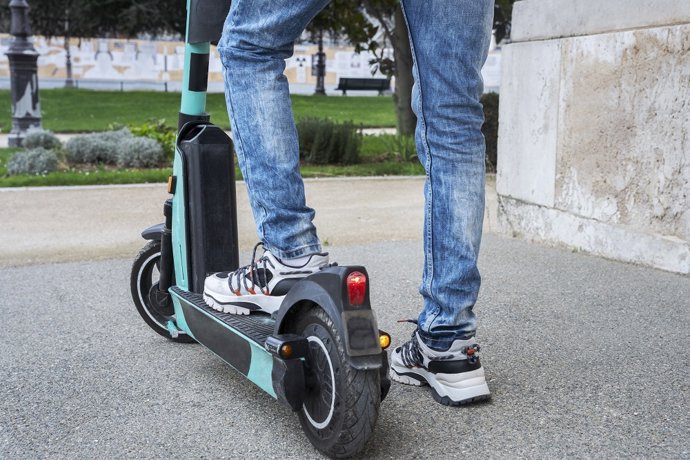 Archivo - Patinete eléctrico