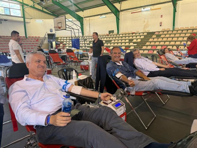 Donación de sangre y plasma en la maratón celebrada en el Pabellón Rafael Florido.