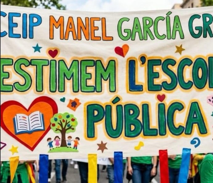 Imatge d'una pancarta en una protesta en el CEIP Manel García Grau de Castelló
