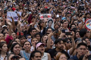 May 6, 2026, Mexico City, Mexico: Members of South Korean group BTS, accompanied by President CLAUDIA SHEINBAUM PARDO