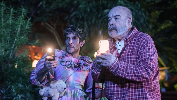 Antonio Resines y Quim Gutiérrez en el tráiler de Haciendo amigos