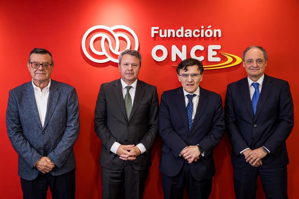 Enaire y Fundación ONCE colaborarán para desarrollar la formación e inserción laboral de personas con discapacidad a través del programa 'UniDiversidad'