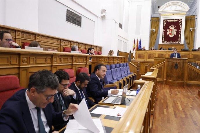 Pleno de las Cortes para aprobar la ley de medidas urgentes en vivienda