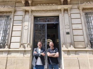 El portavoz y candidato de Adelante Andalucía a la Presidencia de la Junta, José Ignacio García, junto al candidato de la formación por Almería, Diego Crespo.