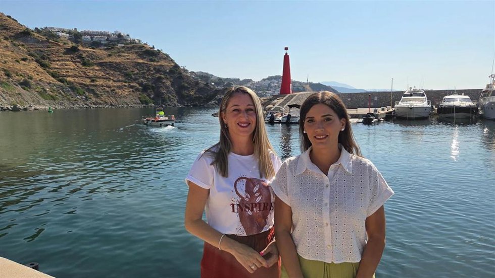 El jurado ha valorado el trabajo desarrollado para la recogida de sólidos flotantes y sustancias grasas en las aguas cercanas a la orilla, zonas de baño y puerto, eliminando residuos que no pueden ser retirados por los servicios de limpieza terrestre
