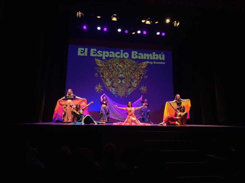 Actuación de Ney Bambú en la inauguración oficial del 33º Festival Womad de Cáceres