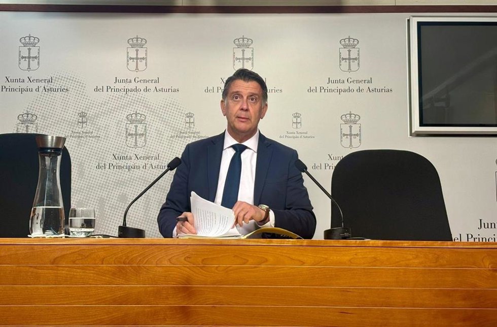 Archivo - El diputado regional del Partido Popular Manuel Cifuentes.