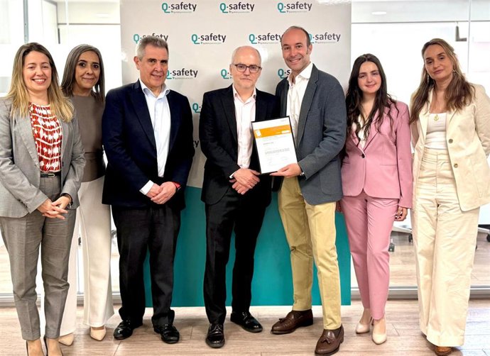 Imagen de la obtención de la certificación.