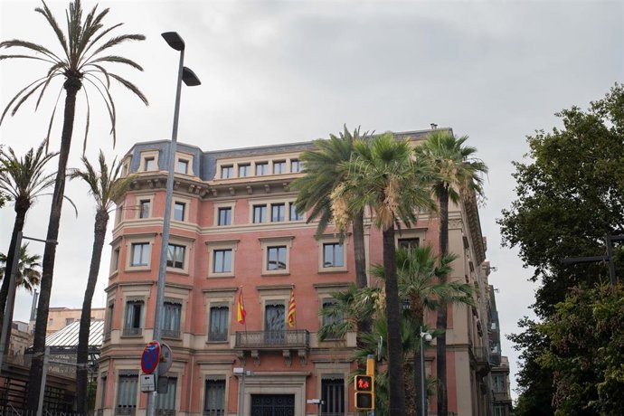 Archivo - Fachada de la Conselleria de Interior, a 12 de julio de 2023, en Barcelona, Catalunya (España).