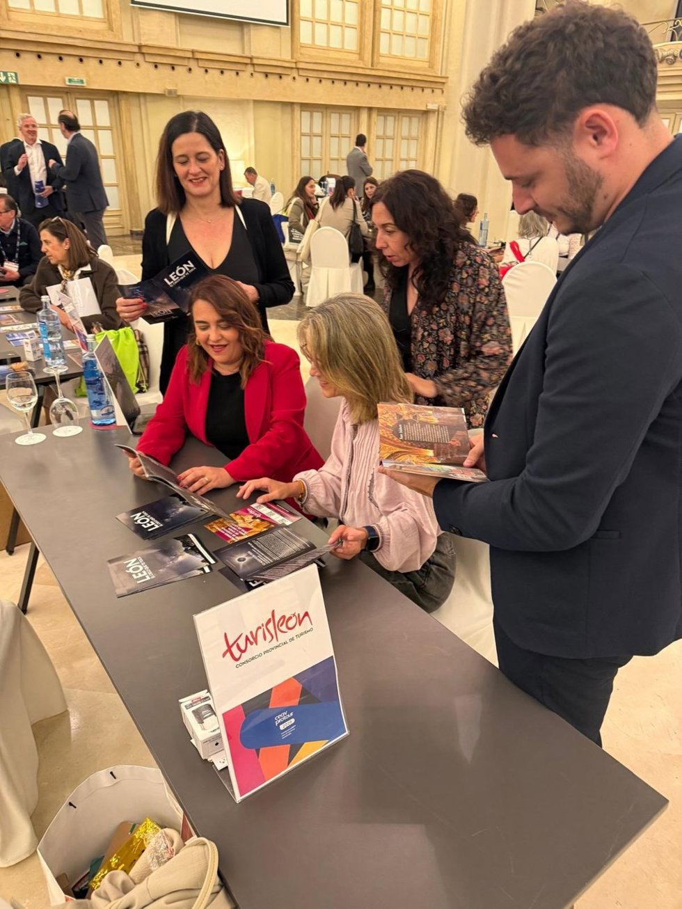 El Consorcio Provincial de Turismo de León (Turisleón) ha participado en el mercado de contratación turística celebrado en A Coruña.