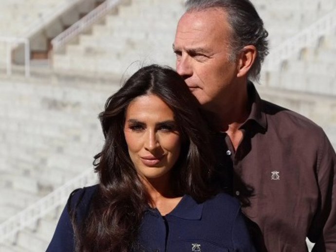 Gemma Camacho y Bertín Osborne protagonizan la nueva campaña de la marca 'El Capote'