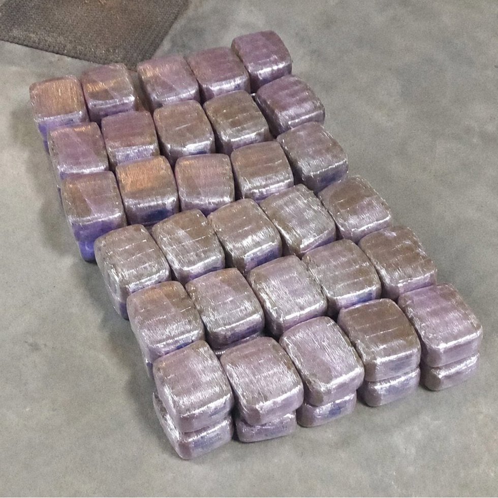 30 Kilos De Hachís Intervenidos En El Coche