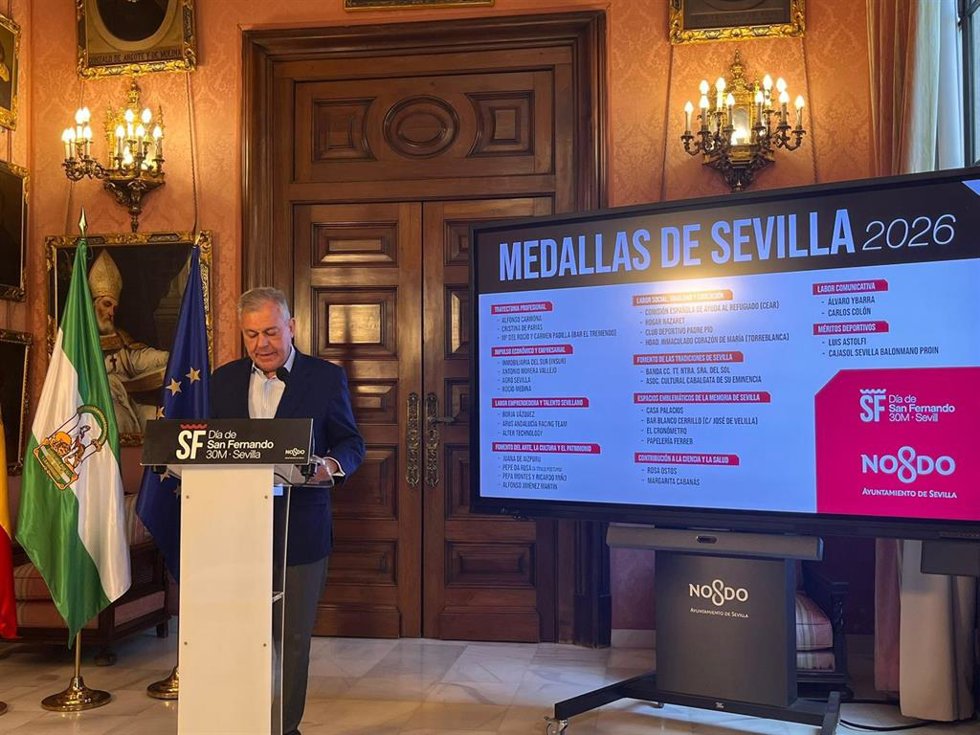 El alcalde de Sevilla, José Luis Sanz, anuncia las Medallas de Sevilla 2026