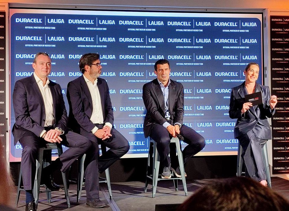 Presentación del acuerdo entre Duracell y LaLiga en Barcelona, con la presencia de Luis Figo