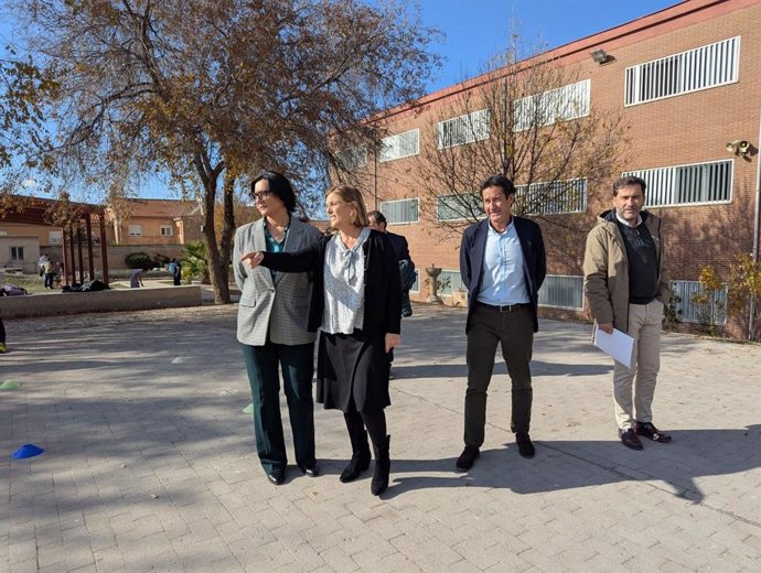 Visita al IES Alonso Cano de Dúrcal (Granada). Archivo.