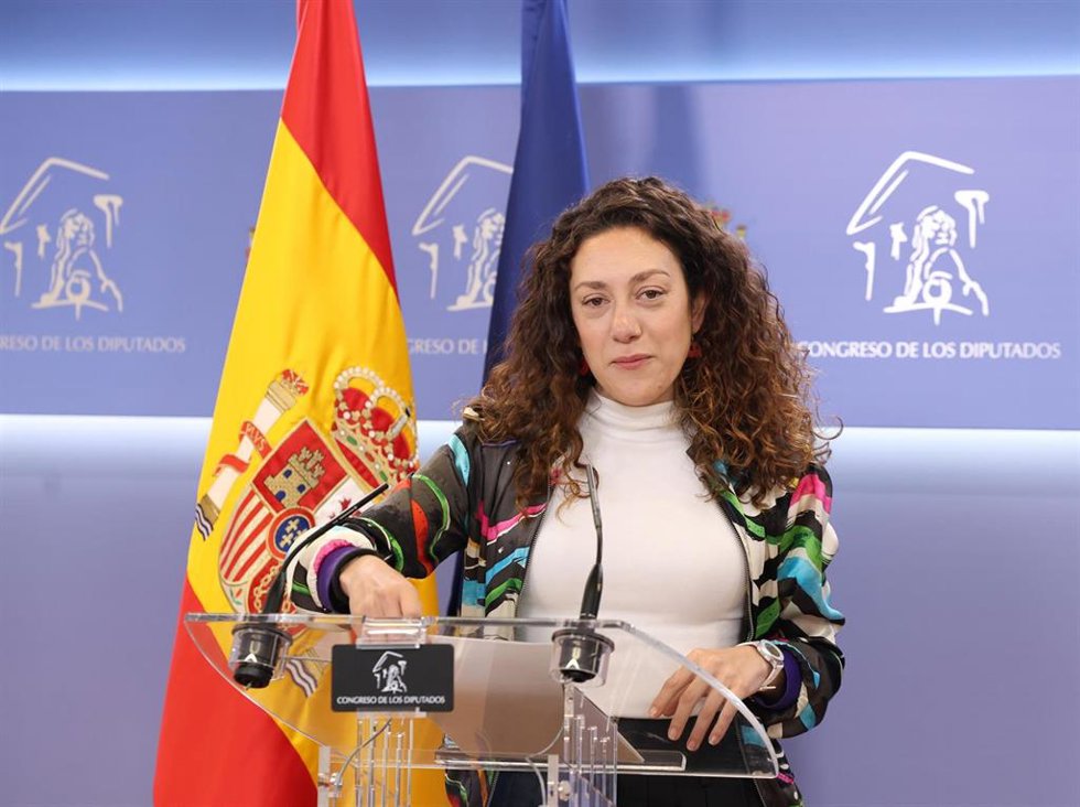 La diputada de Sumar Aina Vidal durante una rueda de prensa, en el Congreso de los Diputados, a 5 de mayo de 2025, en Madrid (España).