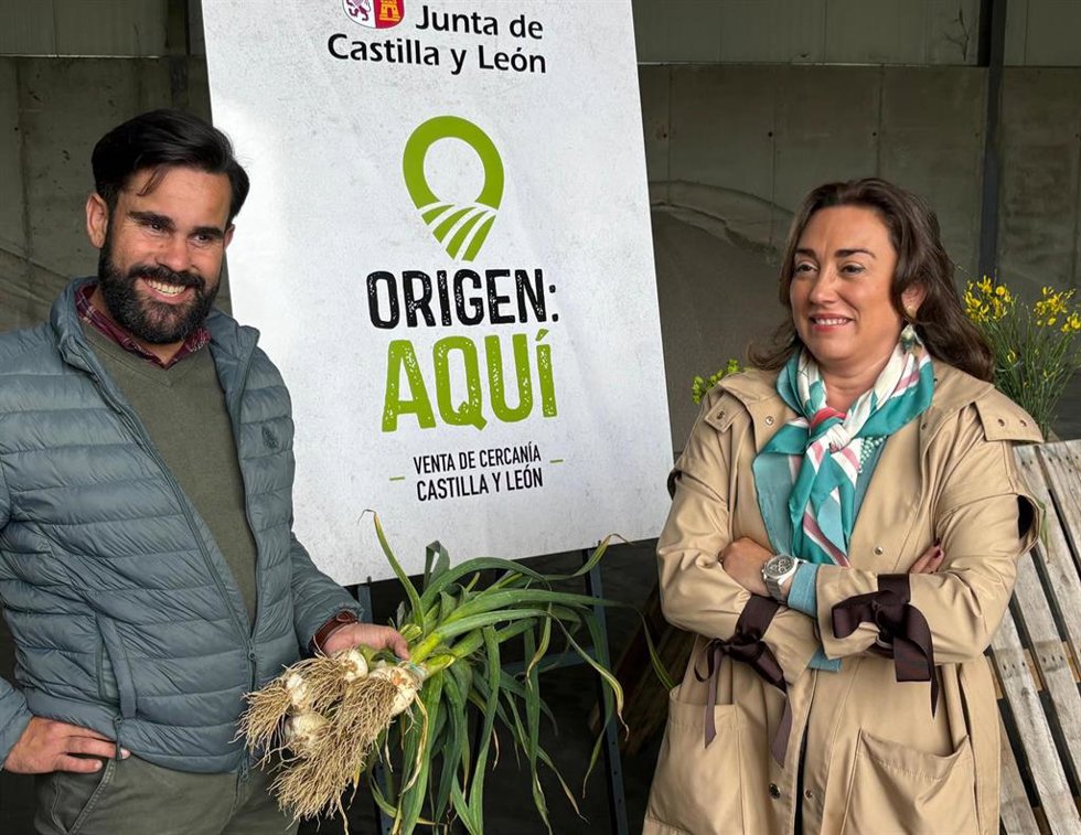 Presentación de la nueva imagen para promocionar la venta directa de alimentos con la inscripción 'Origen: aquí. Venta de Cercanía Castilla y León'