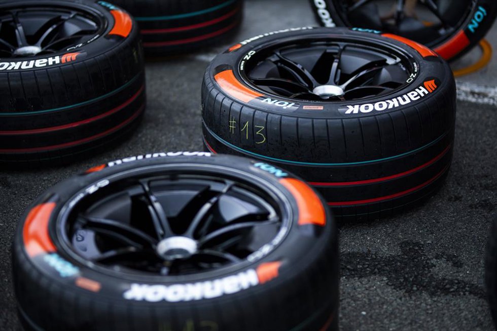 Archivo - El fabricante de neumáticos Hankook gana 294,5 millones de euros en el primer trimestre, un 31,2% más