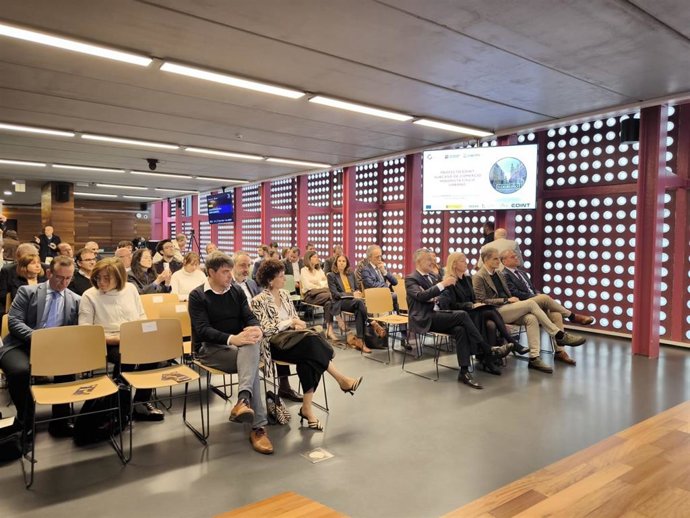 Jornada de balance del Centro de Excelencia y Oficina del Dato (CEOD) que culmina la primera fase de implantación del Proyecto EDINT para el desarrollo de infraestructuras urbanas.